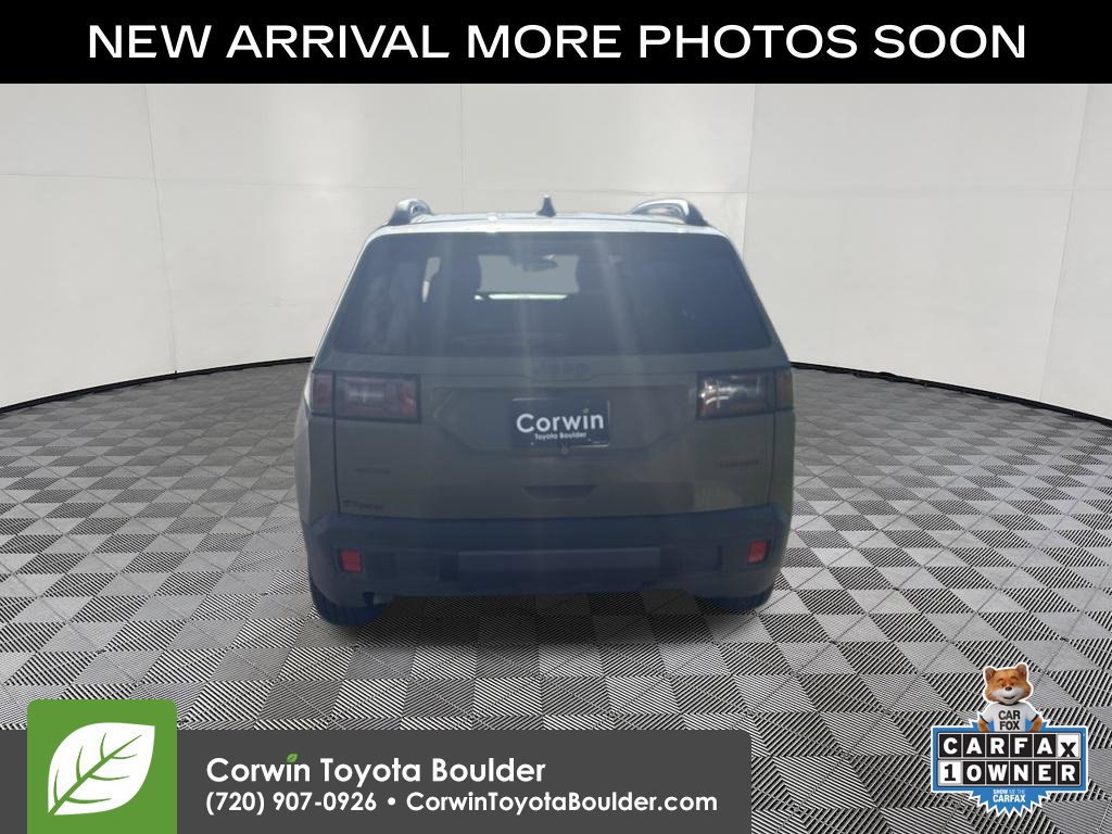 Used 2026 Jeep Cherokee Laredo AWD/4WD image 6