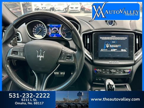 Used 2017 Maserati Ghibli S Q4 AWD/4WD image 34