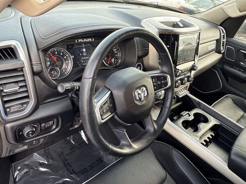 Used 2019 RAM 1500 Laramie RWD image 16