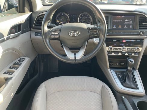 Used 2019 Hyundai Elantra Value Edition FWD image 20