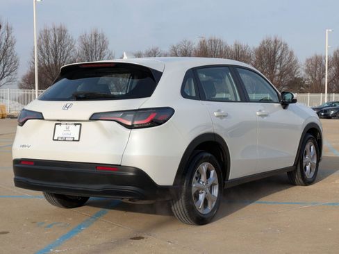 Used 2023 Honda HR-V LX image 7