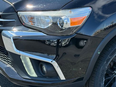 Used 2019 Mitsubishi Outlander Sport ES FWD image 9