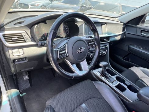 Used 2020 Kia Optima S FWD image 22
