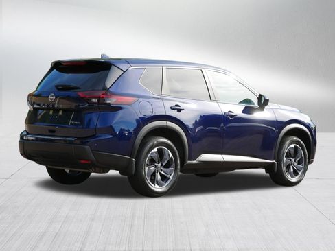 Certified 2024 Nissan Rogue SV AWD/4WD image 7