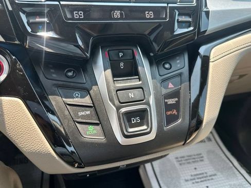 Used 2024 Honda Odyssey Touring image 45