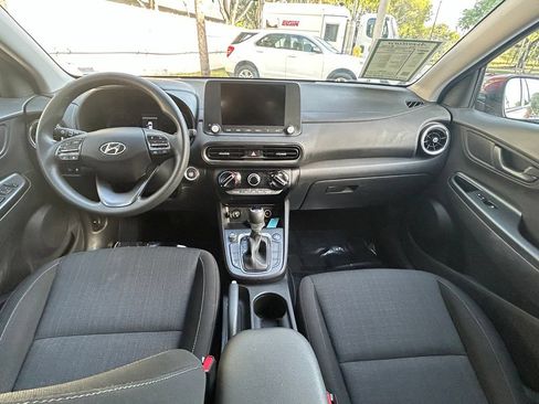 Used 2023 Hyundai Kona SEL AWD/4WD image 10