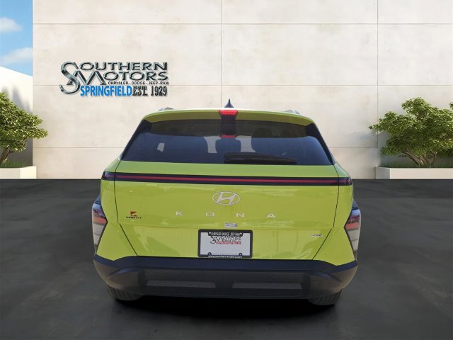 Used 2024 Hyundai Kona SEL AWD/4WD image 4