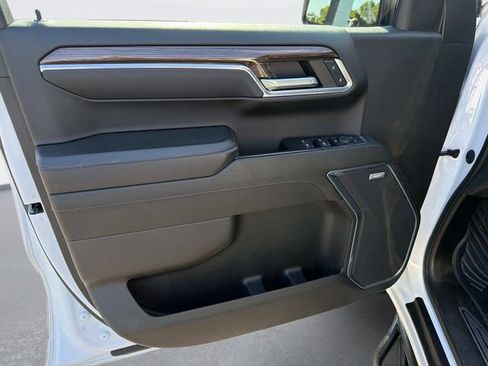 Used 2023 Chevrolet Silverado 1500 LT Trail Boss w/ LT Trail Boss Premium Package AWD/4WD image 16