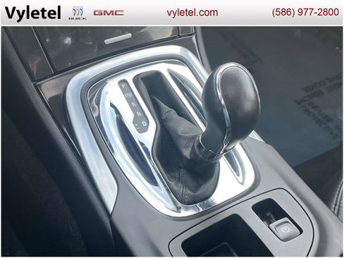 Used 2016 Buick Regal Premium image 30