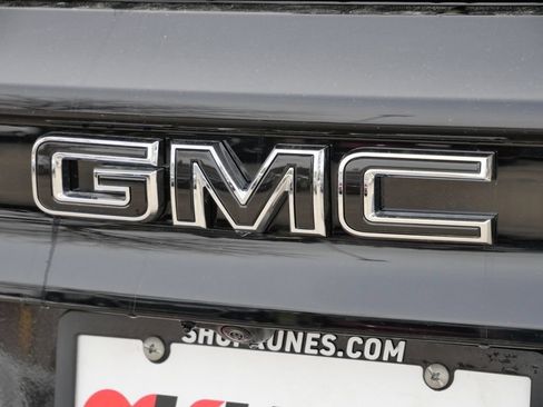 New 2026 GMC Acadia Elevation w/ Black Edition AWD/4WD image 13