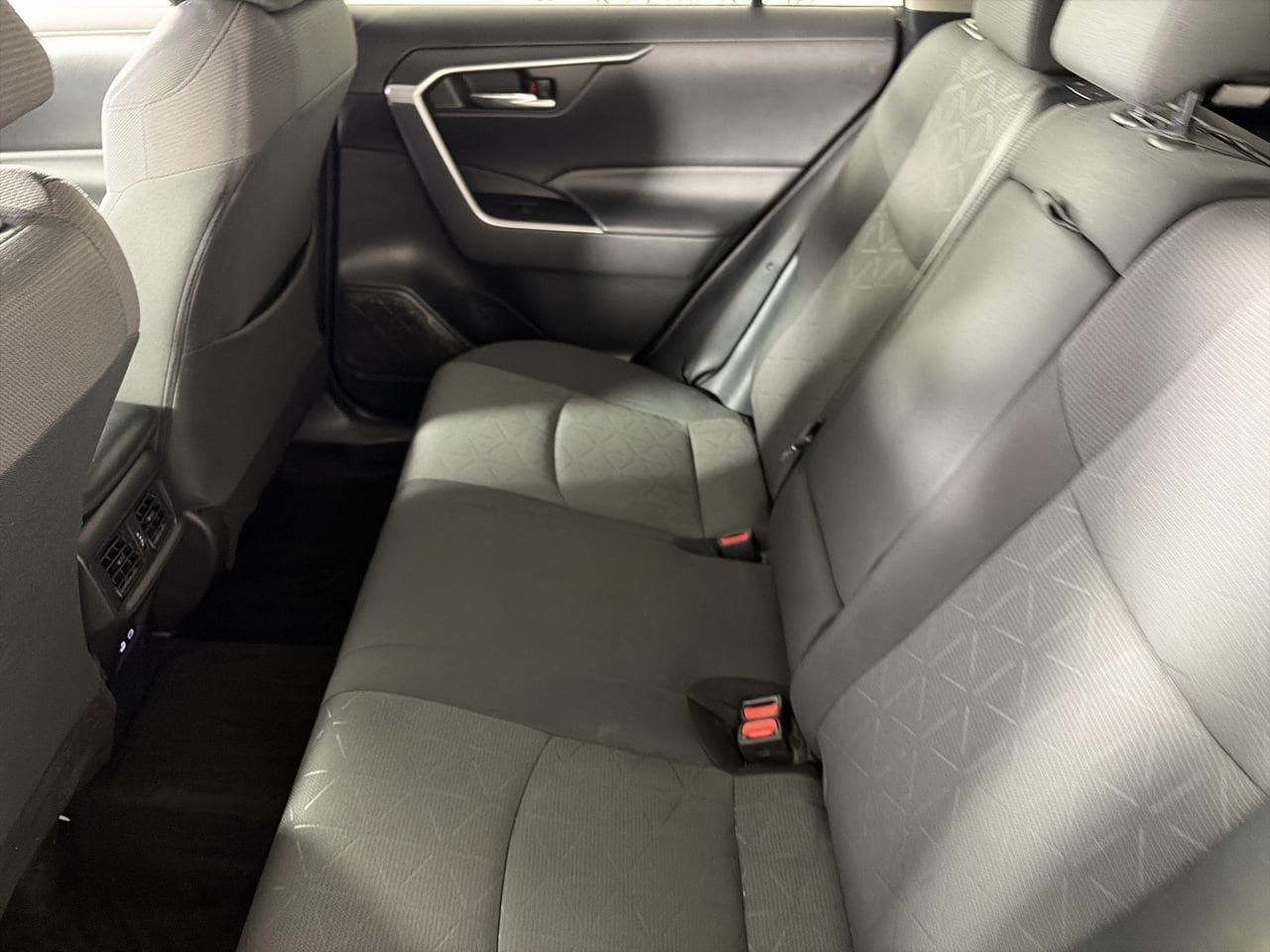 Used 2023 Toyota RAV4 XLE FWD image 22