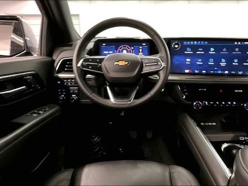 Used 2025 Chevrolet Tahoe LT AWD/4WD image 6