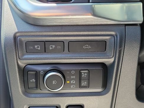 Used 2021 Ford F150 Lariat AWD/4WD image 13