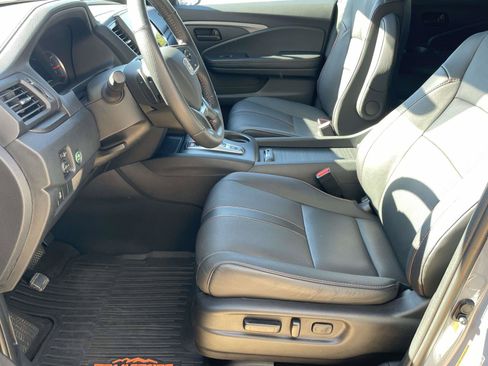 Used 2022 Honda Pilot TrailSport image 12