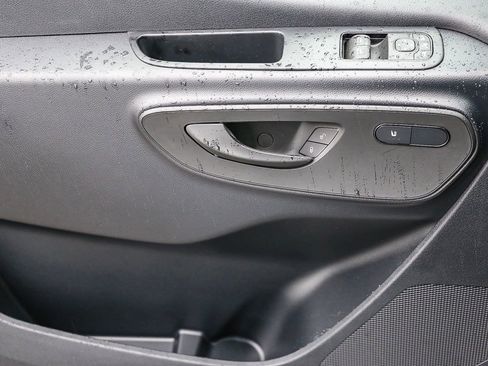 New 2024 Mercedes-Benz eSprinter 170 Cargo image 19