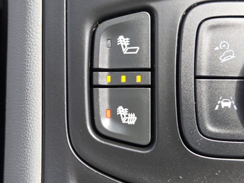 Used 2020 GMC Terrain SLE w/ Driver Convenience Package FWD image 6
