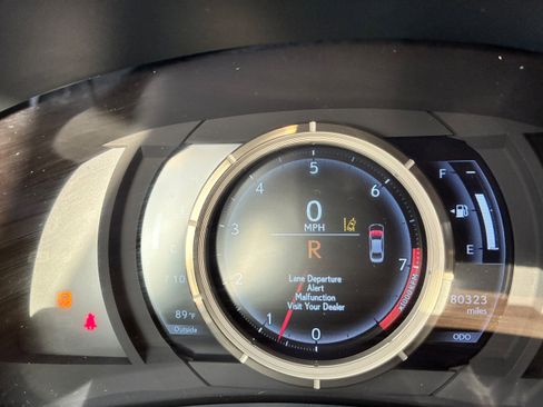 Used 2018 Lexus IS 300 F Sport w/ F Sport Package AWD/4WD image 9
