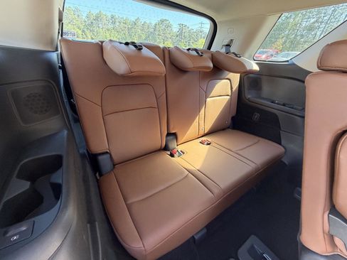 Used 2023 Nissan Pathfinder Platinum w/ Cargo Package AWD/4WD image 20