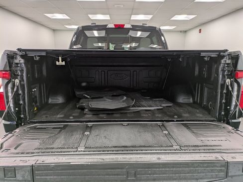 Used 2025 Ford F150 Lightning Platinum image 24