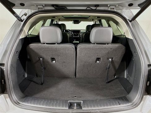 Used 2023 Kia Sorento SX image 19
