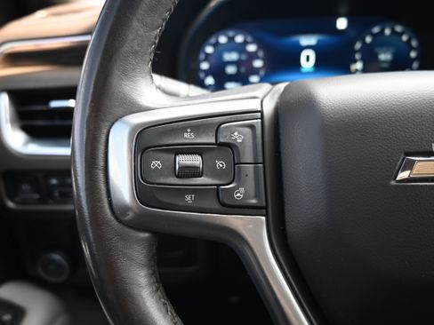 Used 2022 Chevrolet Tahoe LT w/ Luxury Package RWD image 18