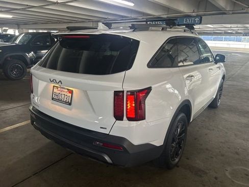 Certified 2023 Kia Sorento S w/ Panoramic Sunroof Package AWD/4WD image 3