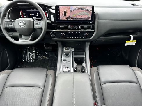 New 2026 Nissan Pathfinder SL AWD/4WD image 3