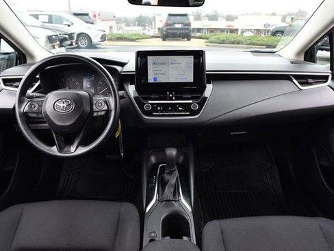 Used 2024 Toyota Corolla LE image 8