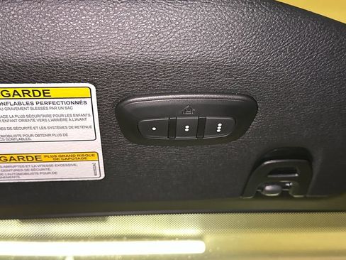 Used 2023 Jeep Wrangler Unlimited Rubicon w/ Cold Weather Group AWD/4WD image 30