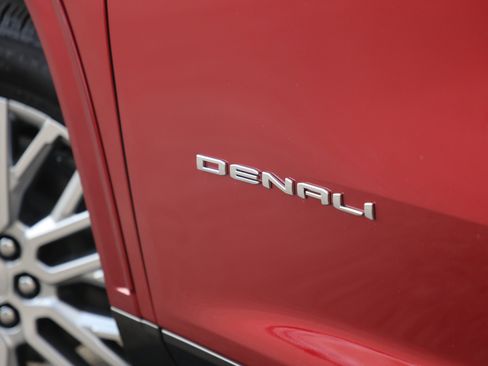 New 2026 GMC Acadia Denali w/ Super Cruise Package image 5