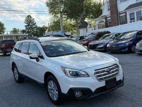 Used 2016 Subaru Outback 2.5i Premium AWD/4WD image 3
