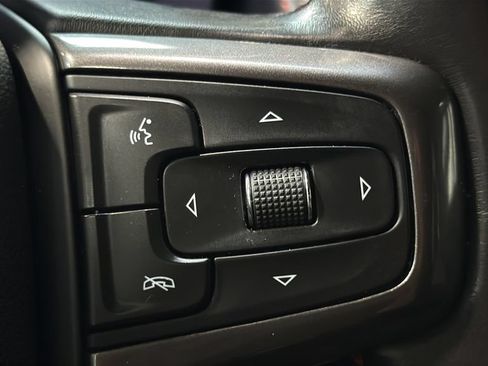 Used 2022 Chevrolet Suburban RST w/ Sport Performance Package AWD/4WD image 27