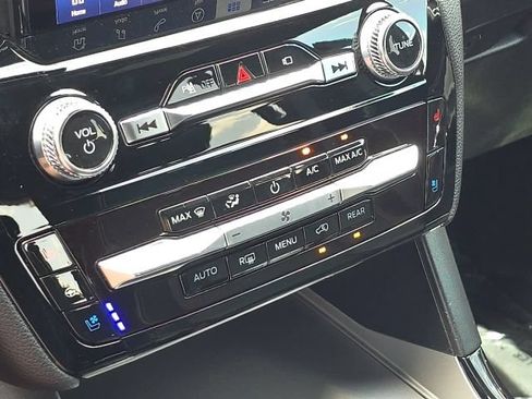 Used 2022 Ford Explorer ST w/ Equipment Group 401A AWD/4WD image 35