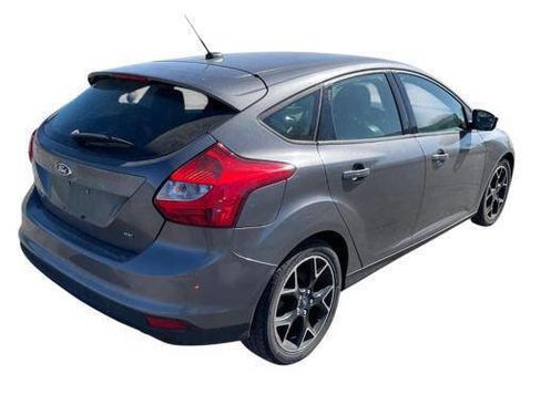 Used 2013 Ford Focus SE FWD image 5