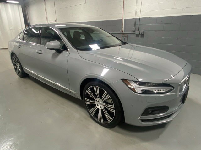 Used 2025 Volvo S90 B6 Plus AWD/4WD image 4