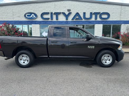 Used 2017 RAM 1500 Tradesman w/ Popular Equipment Group RWD image 3