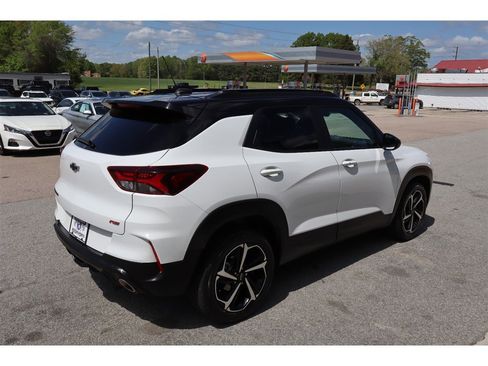 Used 2023 Chevrolet TrailBlazer RS image 5