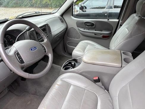 Used 2003 Ford F150 Lariat image 9