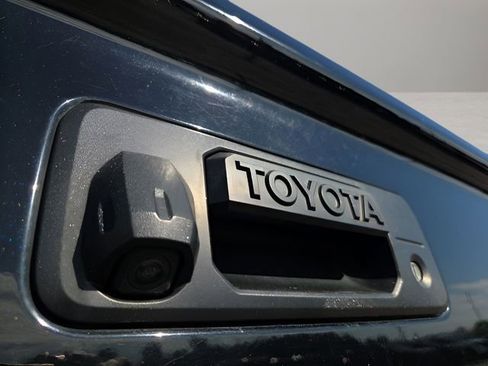 Used 2018 Toyota Tundra SR5 w/ TRD Sport Package image 18