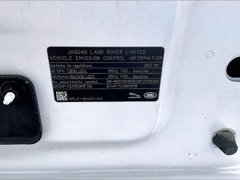 Used 2023 Land Rover Defender 110 SE AWD/4WD image 31