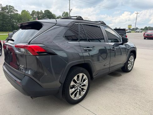 Used 2019 Toyota RAV4 XLE Premium w/ Advanced Technology Package AWD/4WD image 15