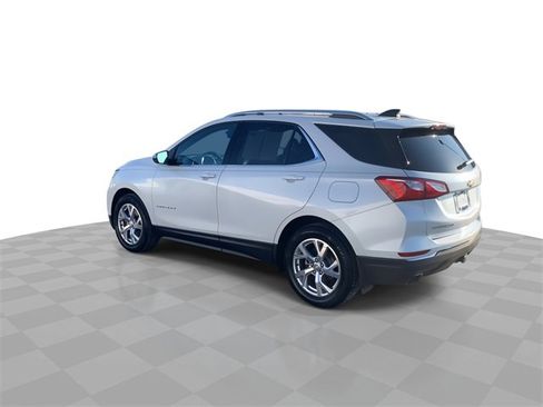 Used 2018 Chevrolet Equinox LT image 6