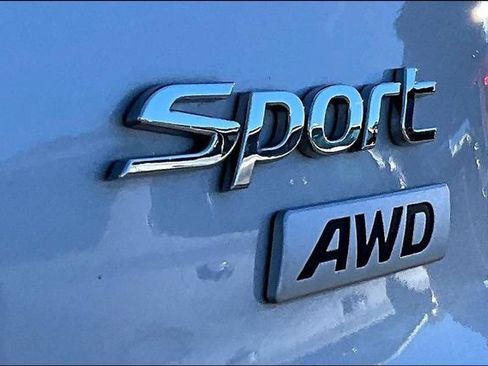 Used 2018 Hyundai Santa Fe Sport w/ 2.4L Tech Package 04 AWD/4WD image 31