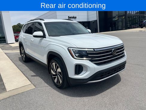 Used 2024 Volkswagen Atlas SE FWD image 3