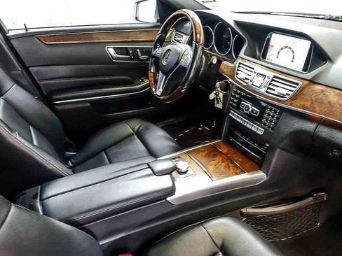 Used 2014 Mercedes-Benz E 350 4MATIC Sedan image 34