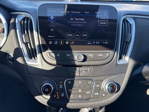 Used 2024 Chevrolet Malibu LT image 23