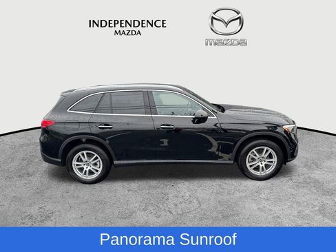 Used 2025 Mercedes-Benz GLC 300 4MATIC image 2