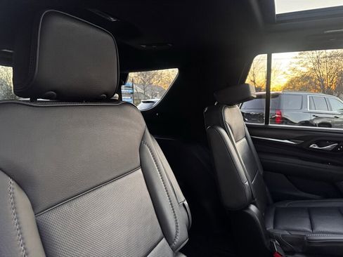 Used 2021 GMC Yukon Denali w/ Denali Ultimate Package image 25