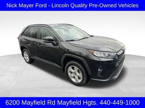 Used 2021 Toyota RAV4 XLE w/ Convenience Package image 1