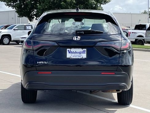Used 2025 Honda HR-V LX image 5